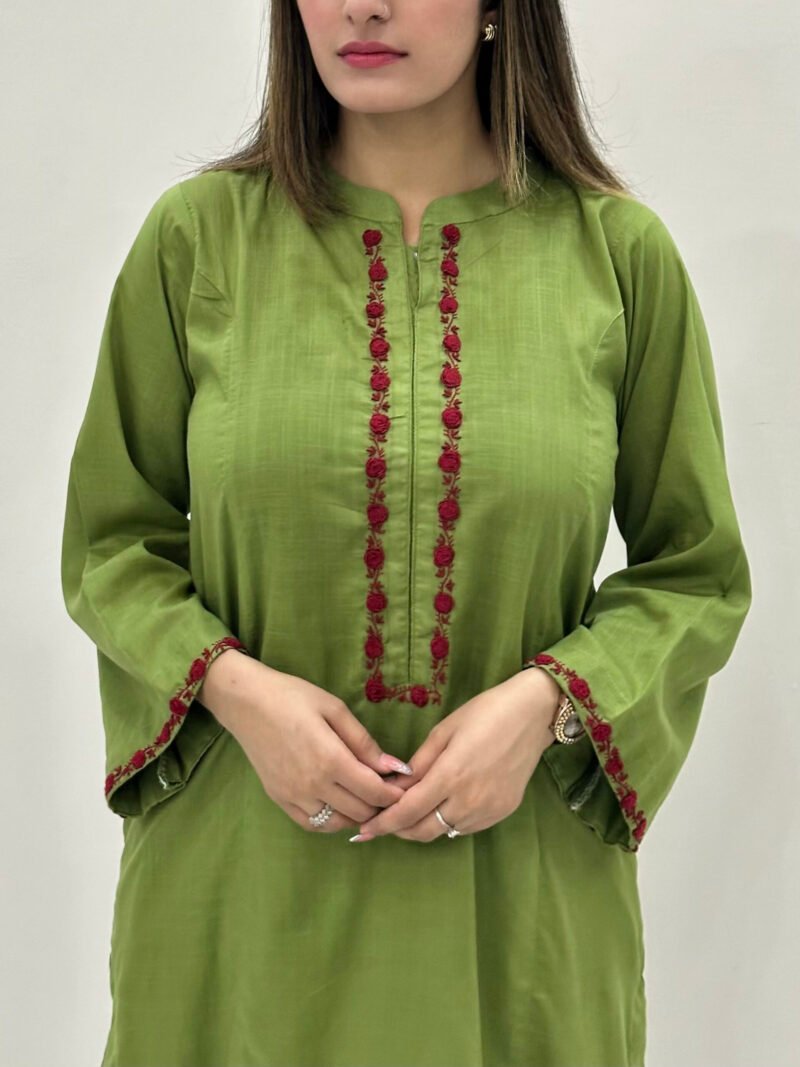 Afsaneh - Image 3