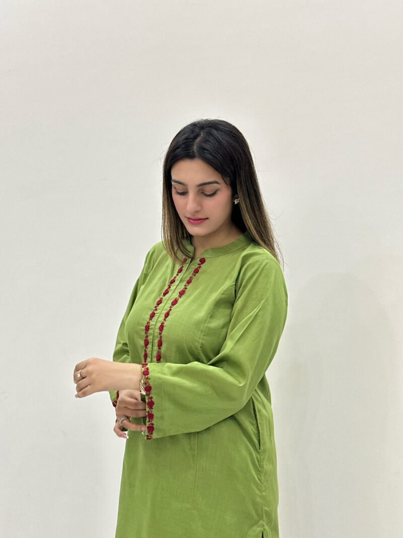 Afsaneh - Image 7