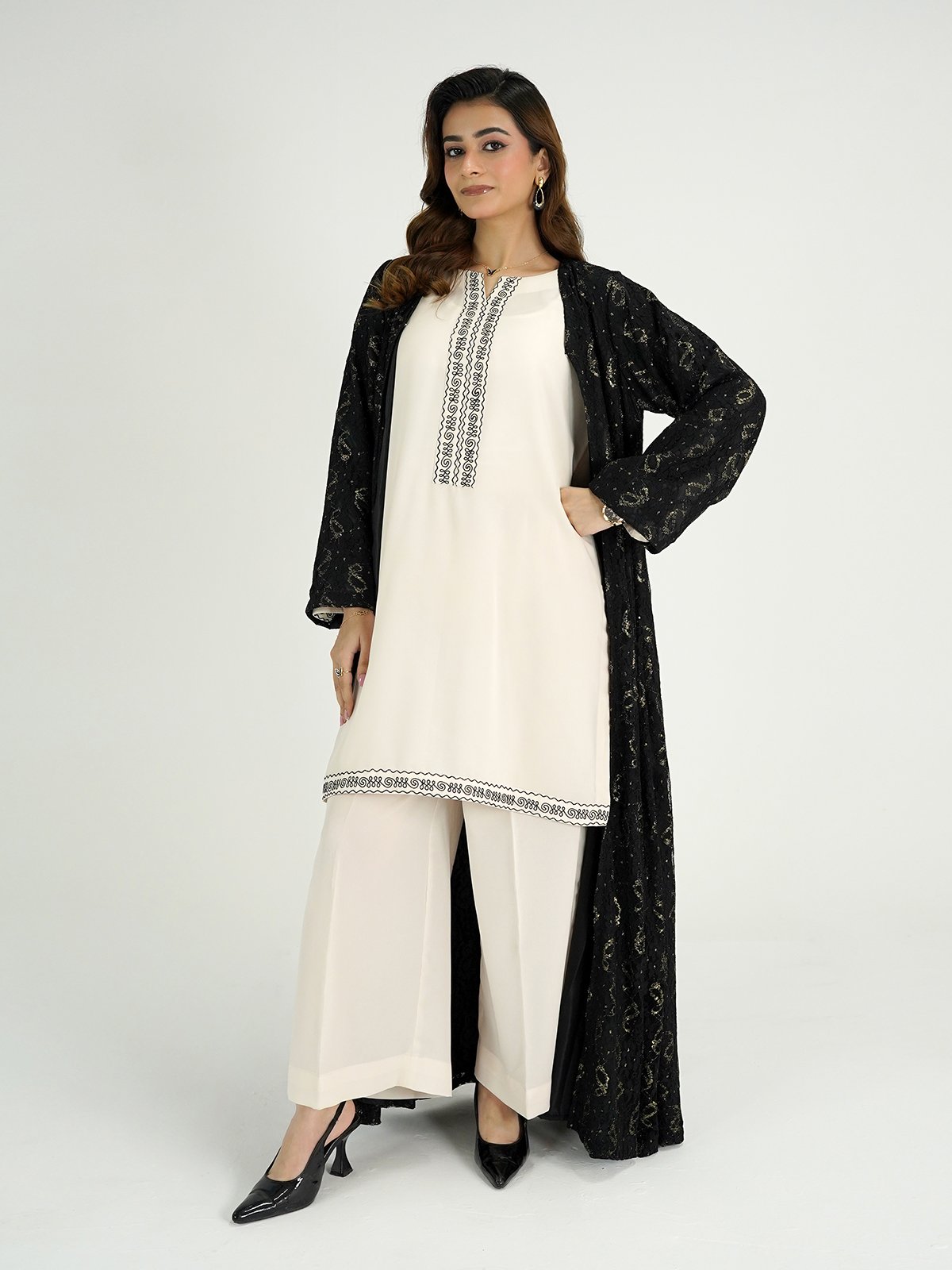 Apricot Muse - Image 2